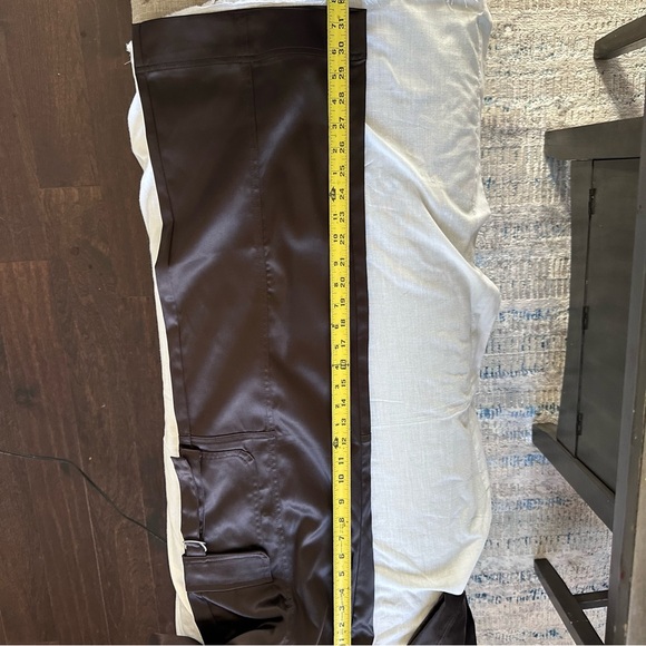 Love, Fire Satin Cargo Pants Brown Mid-Rise Utility Style NWT Size 5 - Picture 11 of 12